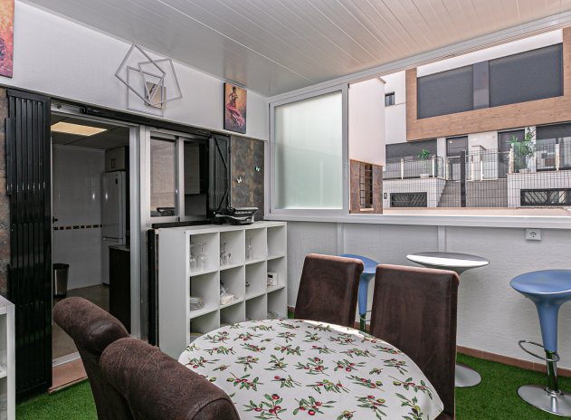 Reventa - Casa adosada - Guardamar del Segura