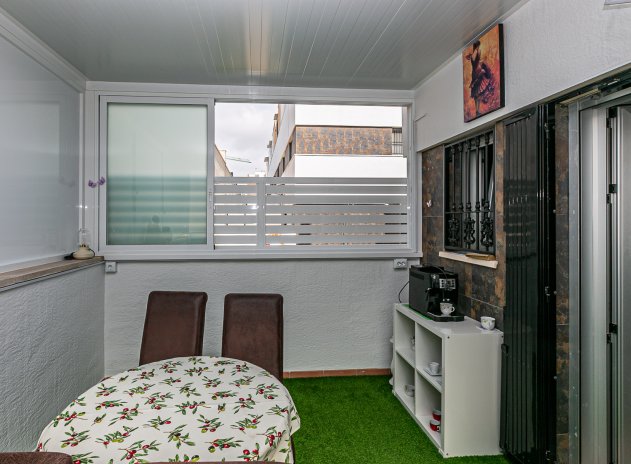 Reventa - Casa adosada - Guardamar del Segura