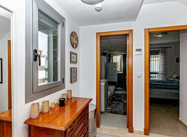 Reventa - Casa adosada - Guardamar del Segura