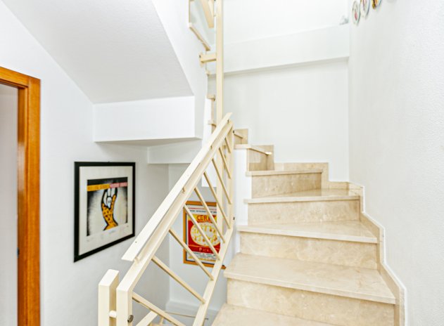 Reventa - Casa adosada - Guardamar del Segura