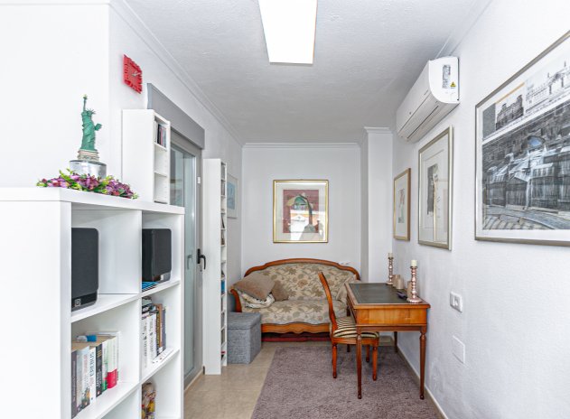 Reventa - Casa adosada - Guardamar del Segura