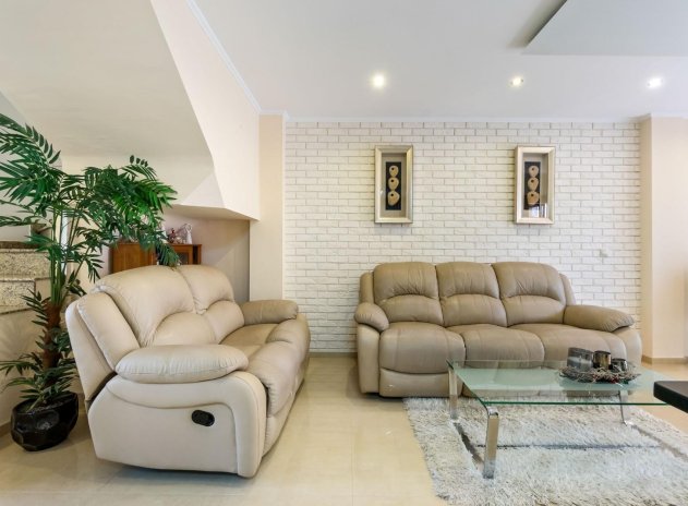 Herverkoop - Rijwoning - Torrevieja - Aguas Nuevas