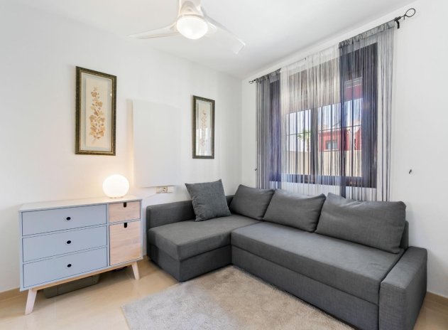 Herverkoop - Rijwoning - Torrevieja - Aguas Nuevas