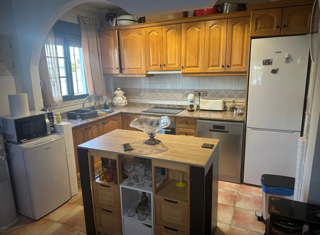 Herverkoop - Villa - Hondón de las Nieves - Costa Blanca