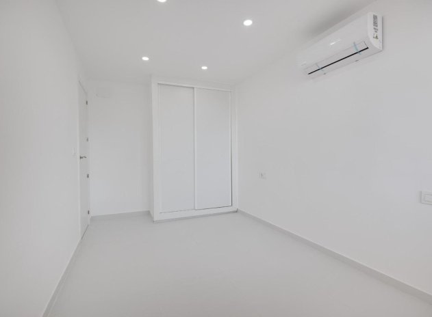 Reventa - Apartamento / Piso - Torrevieja - Playa de los Naufragos