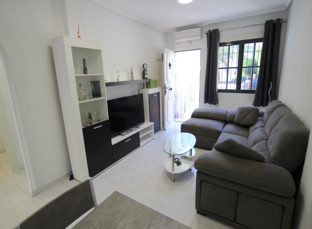 Resale - Apartment / Flat * - Punta Prima - Punta Prima *