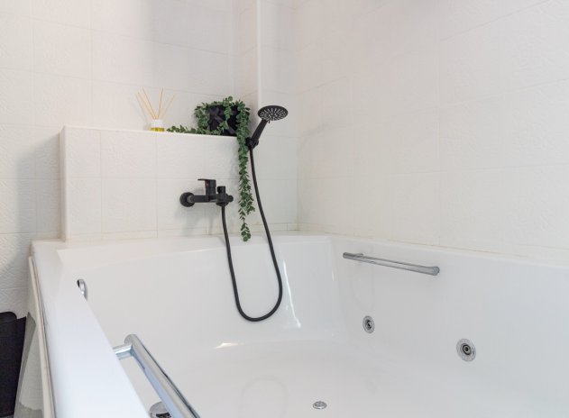 Wiederverkauf - Wohnung - Torrevieja