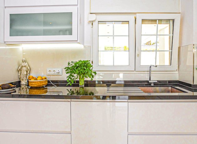 Herverkoop - Villa - La Zenia