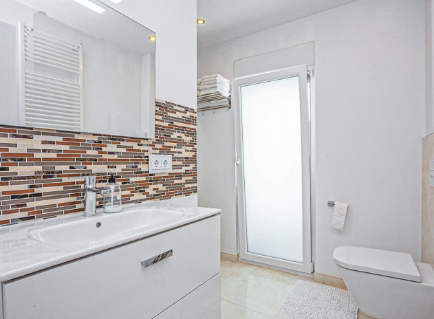 Herverkoop - Villa - La Zenia