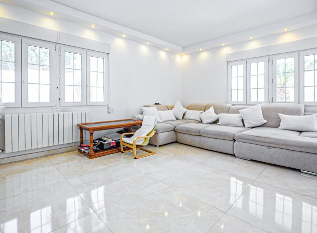 Herverkoop - Villa - La Zenia