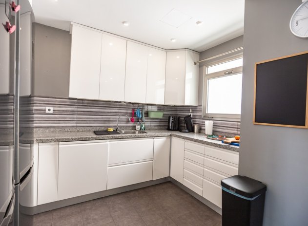 Wiederverkauf - Wohnung - Villamartin - Villamartín