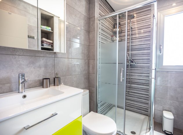 Wiederverkauf - Wohnung - Villamartin - Villamartín