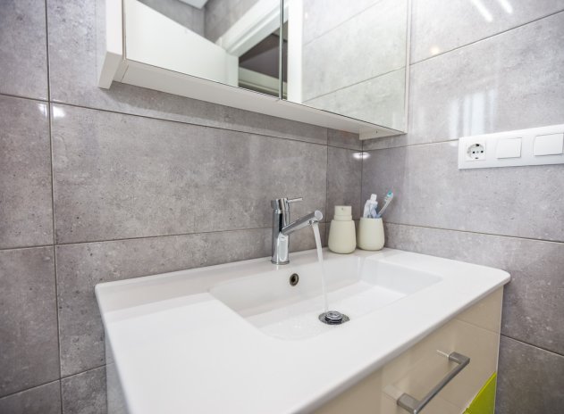 Wiederverkauf - Wohnung - Villamartin - Villamartín