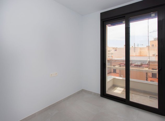 Resale - Apartment / Flat * - Torrevieja - Torrevieja *