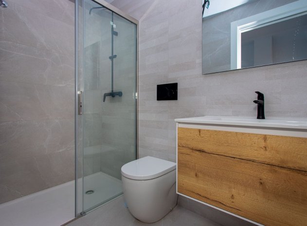 Resale - Apartment / Flat * - Torrevieja - Torrevieja *