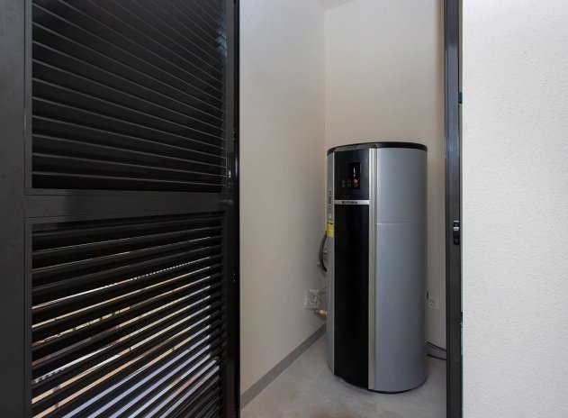 Resale - Apartment / Flat * - Torrevieja - Torrevieja *