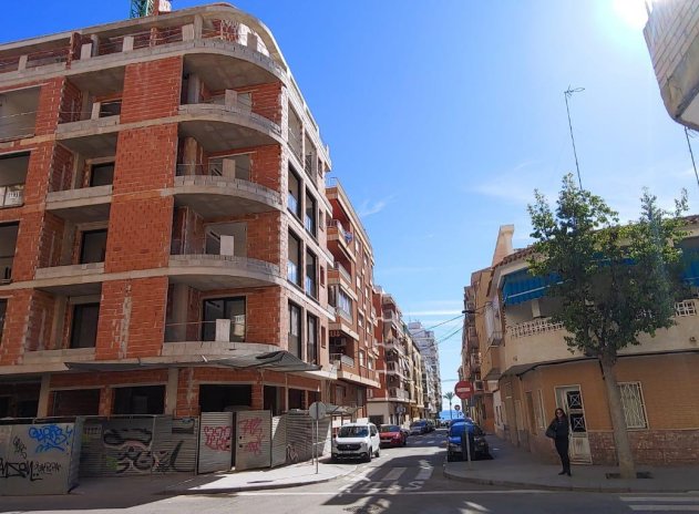 Resale - Apartment / Flat * - Torrevieja - Torrevieja *