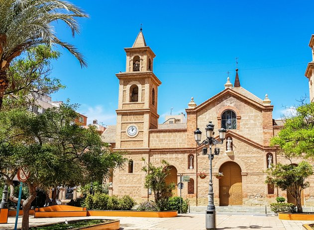 Resale - Apartment / Flat * - Torrevieja - Torrevieja *