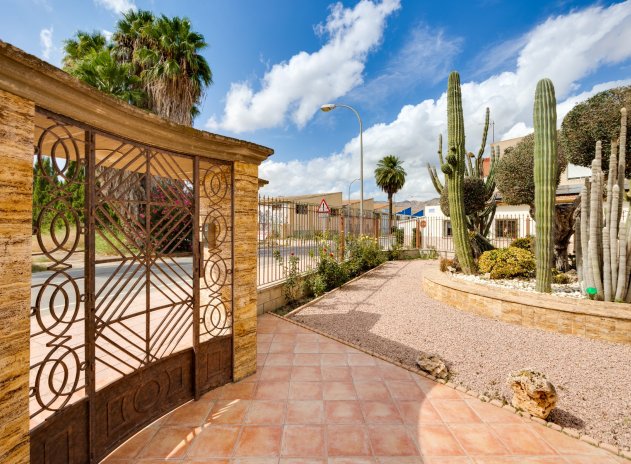 Revente - Villa - Orihuela Costa