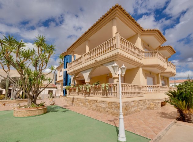 Revente - Villa - Orihuela Costa