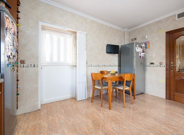 Revente - Villa - Orihuela Costa