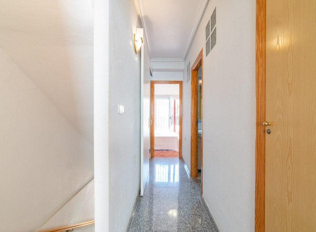 Resale - Apartment / Flat * - Orihuela Costa - Playa Flamenca *