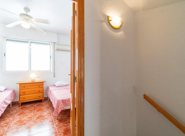 Resale - Apartment / Flat * - Orihuela Costa - Playa Flamenca *