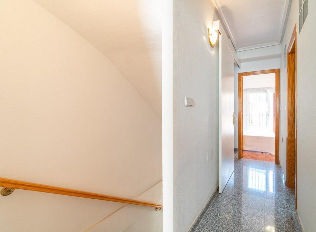 Resale - Apartment / Flat * - Orihuela Costa - Playa Flamenca *