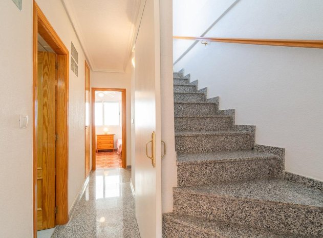 Resale - Apartment / Flat * - Orihuela Costa - Playa Flamenca *