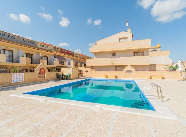 Resale - Apartment / Flat * - Orihuela Costa - Playa Flamenca *