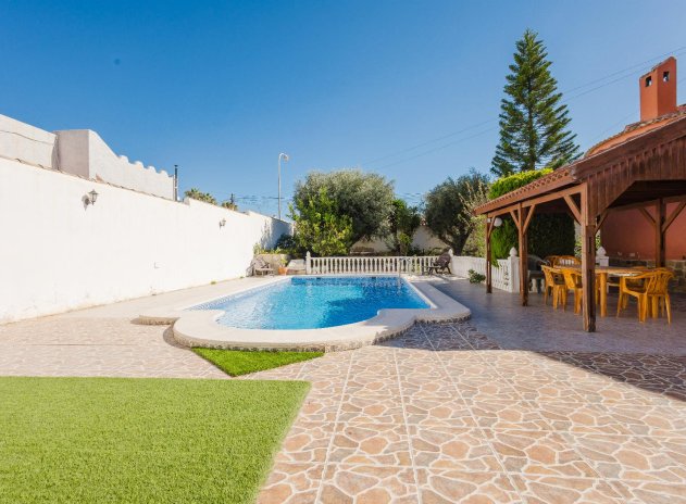 Herverkoop - Villa - Torrevieja - La Siesta