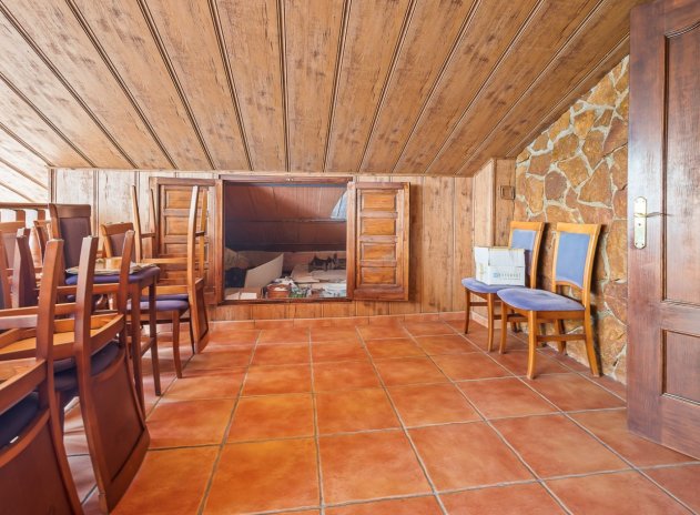 Revente - Commercial - Los Dolses