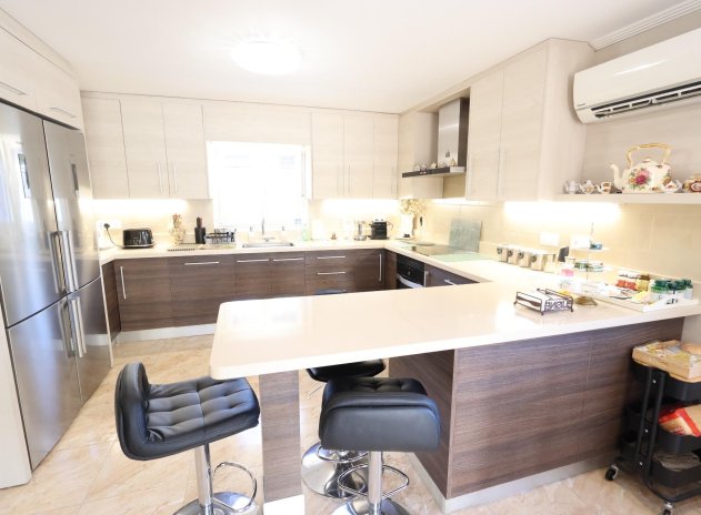 Wiederverkauf - Villa - Torrevieja - Los Balcones