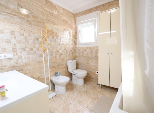 Wiederverkauf - Villa - Torrevieja - Los Balcones