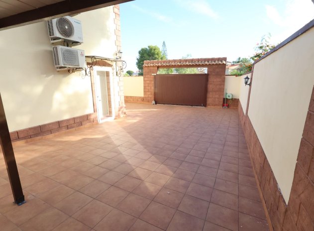 Wiederverkauf - Villa - Torrevieja - Los Balcones