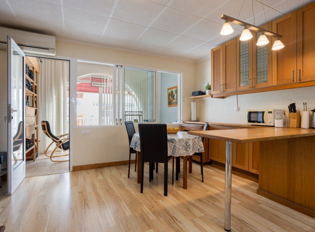 Herverkoop - Rijwoning - Torrevieja - La Siesta