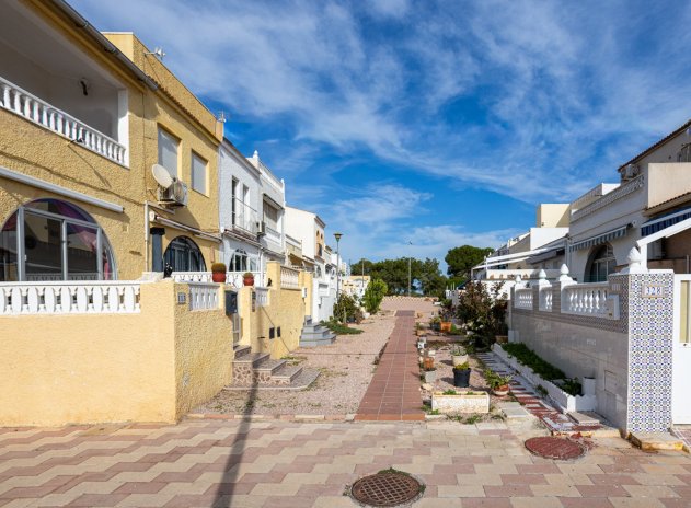 Herverkoop - Rijwoning - Torrevieja - La Siesta