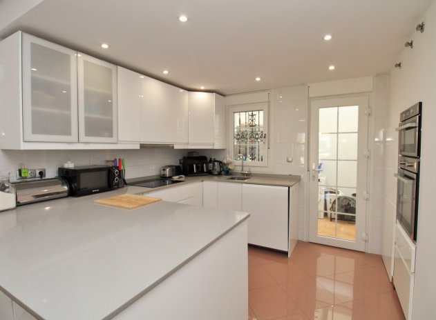 Herverkoop - Villa - Villamartin - Los Dolses