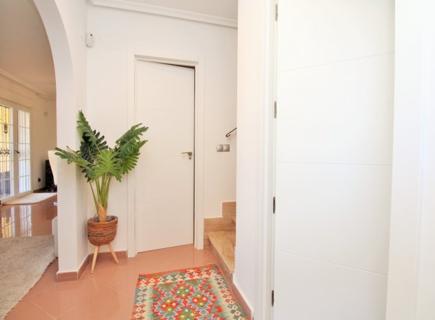 Herverkoop - Villa - Villamartin - Los Dolses