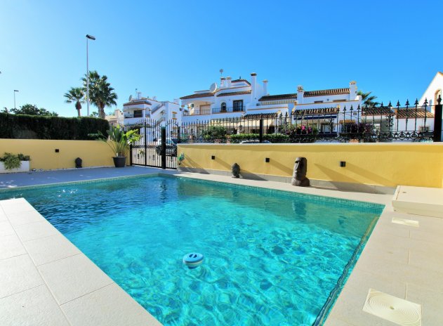 Herverkoop - Villa - Villamartin - Los Dolses