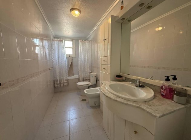 Herverkoop - Appartement - Torrevieja - Acequion