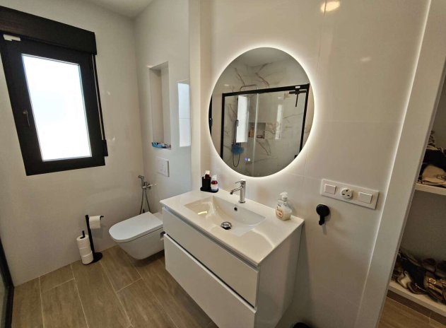 Neue Gebäude - Villa - Pinoso