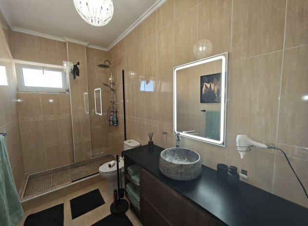 Revente - Villa - Sax