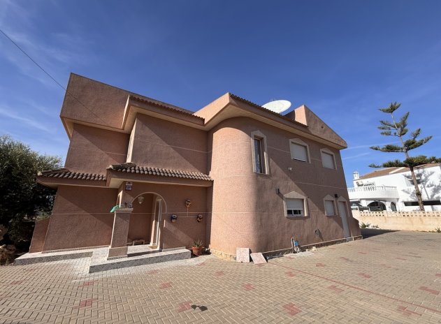 Herverkoop - Villa - Benijofar