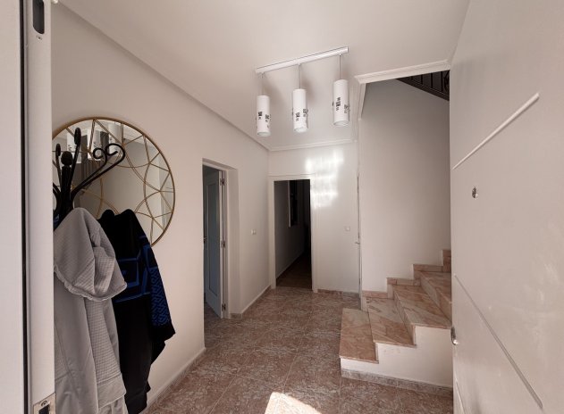 Herverkoop - Villa - Benijofar