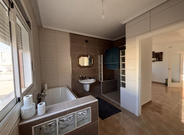 Herverkoop - Villa - Benijofar