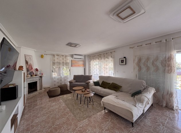 Herverkoop - Villa - Benijofar