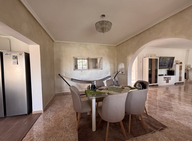 Herverkoop - Villa - Benijofar