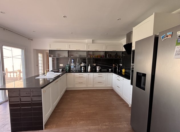 Herverkoop - Villa - Benijofar