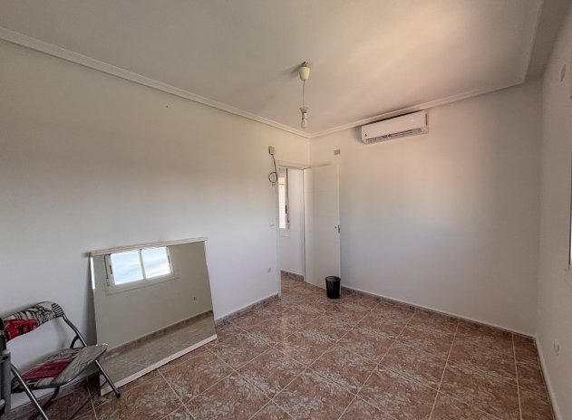 Herverkoop - Villa - Benijofar